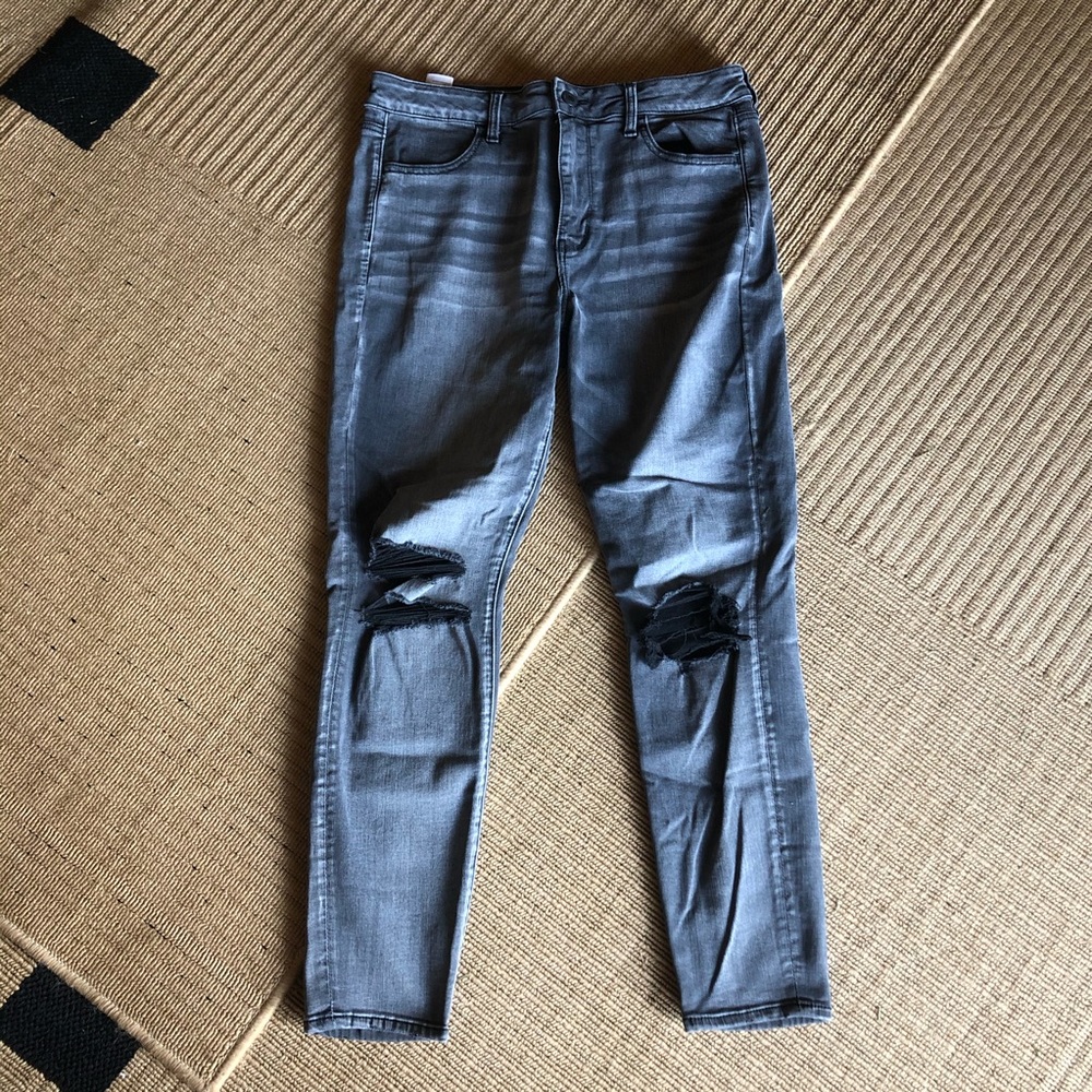Almost new AEO black/gray hi-rise jean